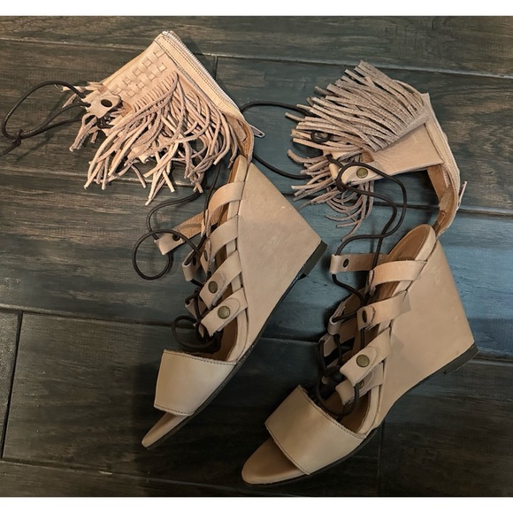 Free People Solstice Fringe Wedge Blush Size 39 - Picture 10 of 12
